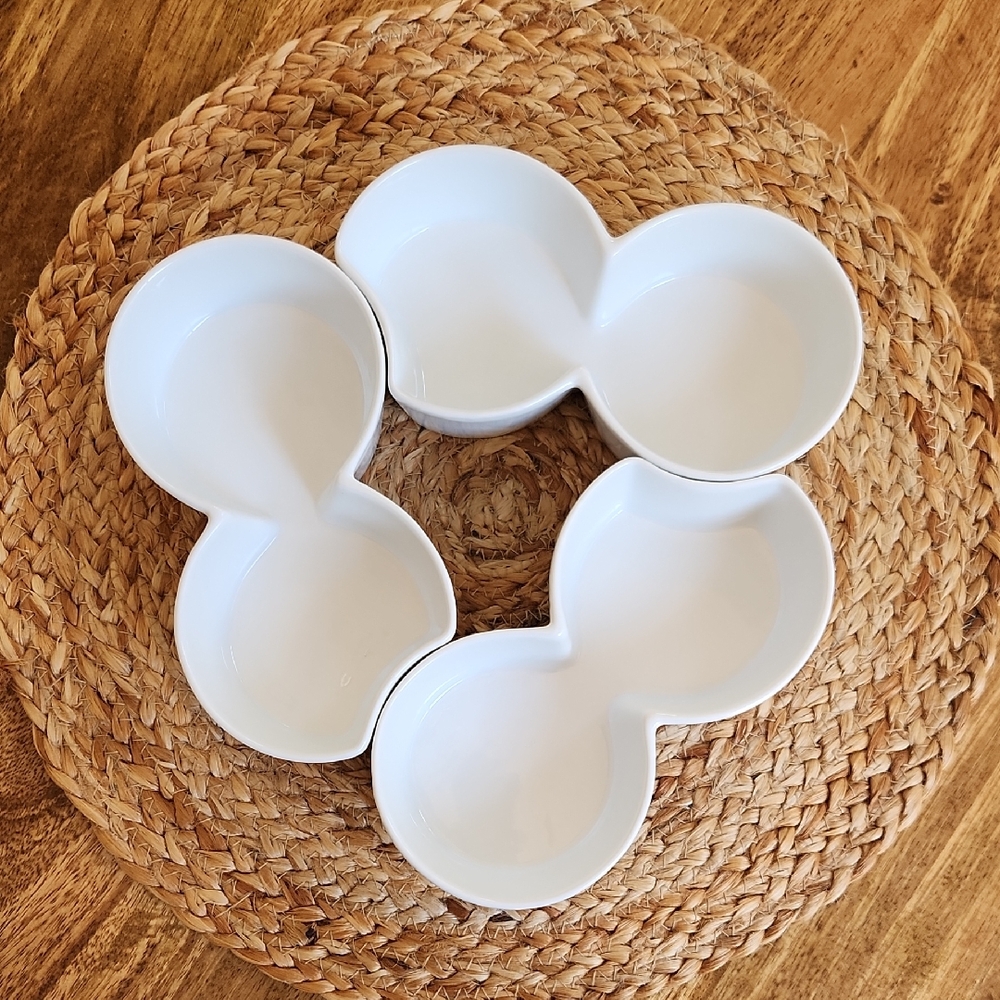 {Bodum} White Ceramic Bowl Set